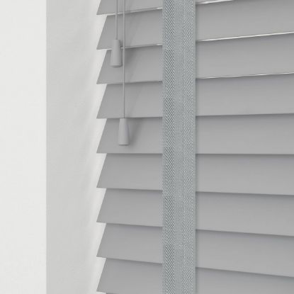 50 mm Ahşap Jaluzi Perde Kurdelalı (SAJK5003) resmi